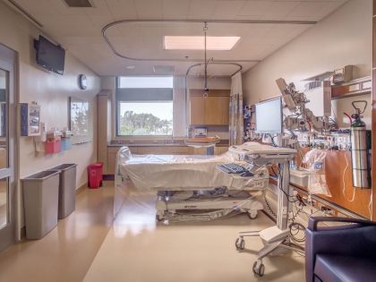 ICU room at Thornton Hospital